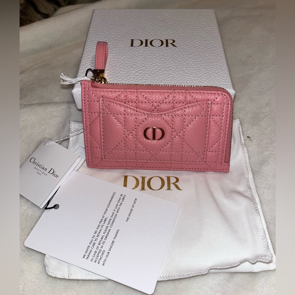 BNIB Dior Caro Compact Zipped Card Holder. Light Pink